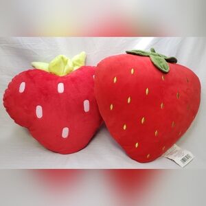 Charming Strawberry-Shaped Red Accent Pillows 15 X 15